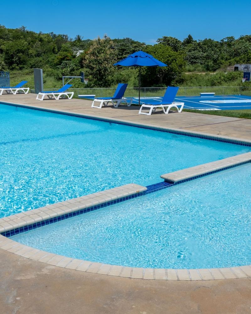 Parador El Faro Aguadilla Esterno foto